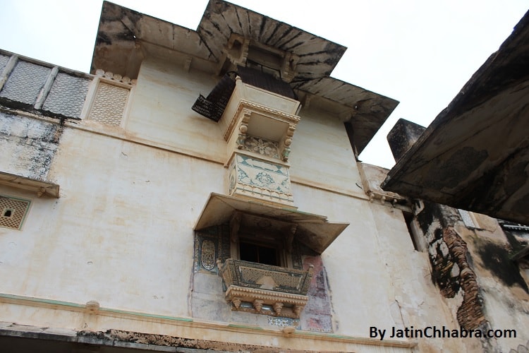 The windows of Badal Mahal