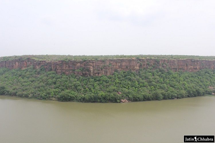 Center view of Chambal Ghati at Garadia